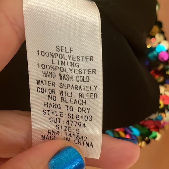She&Sky Sequin top size small - Picture 9 of 10